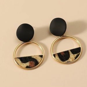 Black and leopard 🐆💫